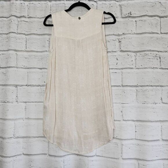 Prana Breathe Women's Natassa Crinkle Cream Sleeveless High Low Tunic Top Medium - Picture 8 of 12